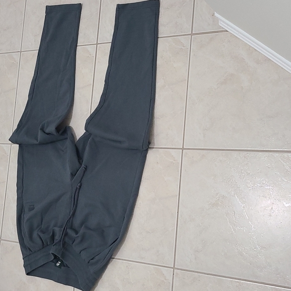 Roots joggers - Picture 2 of 3